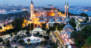 İSTANBULUN FƏTH EDİLMƏYİNİN 572-Cİ İL DÖNÜMÜDÜR
