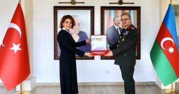 Türkiyənin diviziya generalı Azərbaycanın İstanbuldakı Konsulluğunda olub