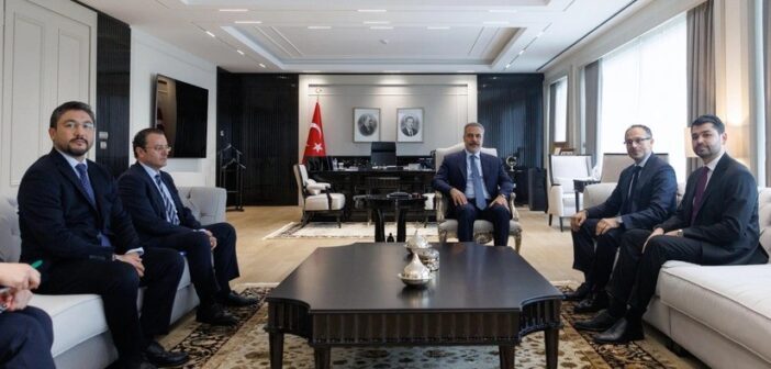 Hakan Fidan Ankarada TÜRKPA-nın Baş katibi Ramil Həsəni qəbul edib